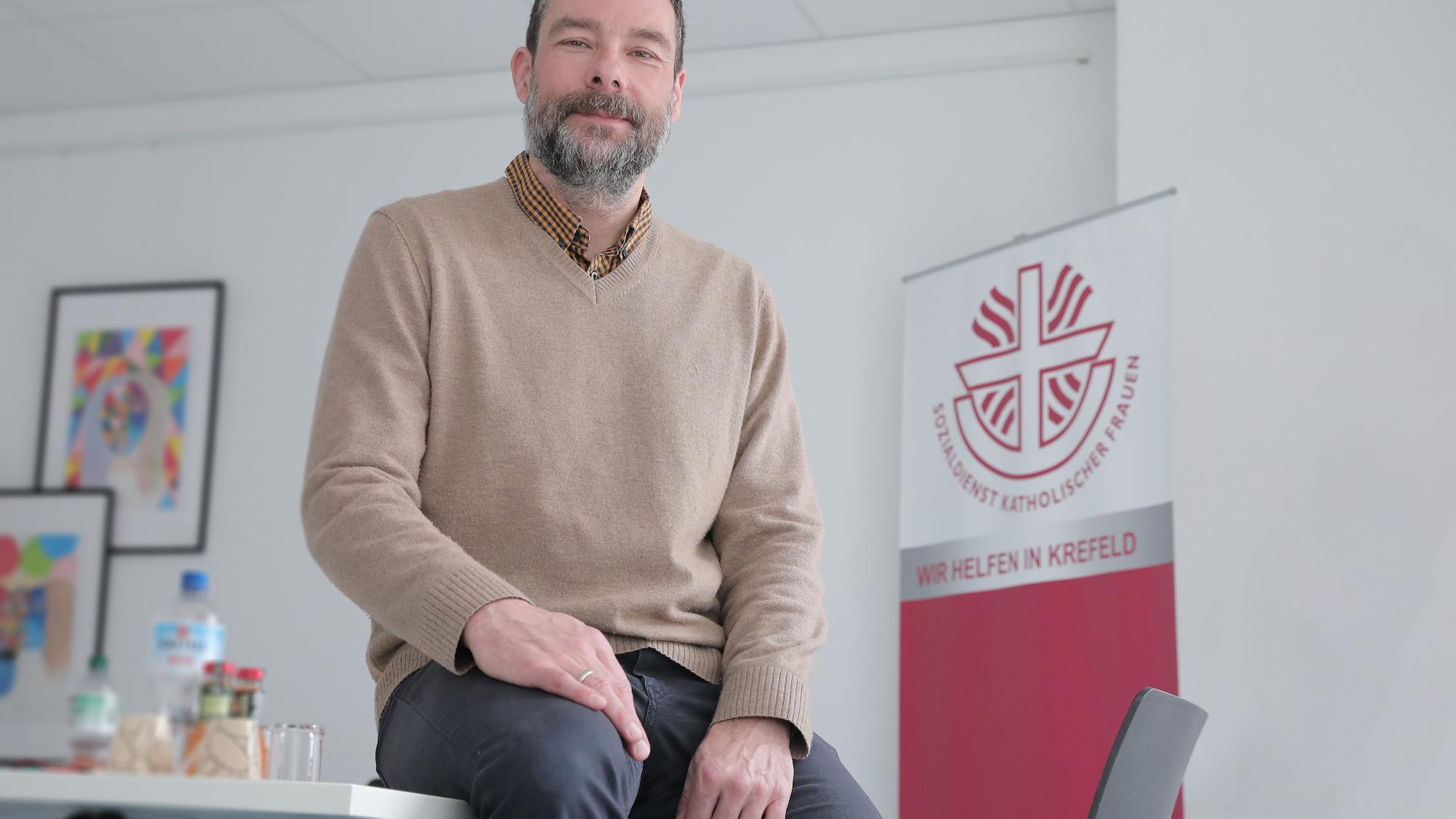 Hat sich gut eingelebt: Matthias Henrichsen-Schrembs ist Geschäftsführer des SkF Krefeld.
