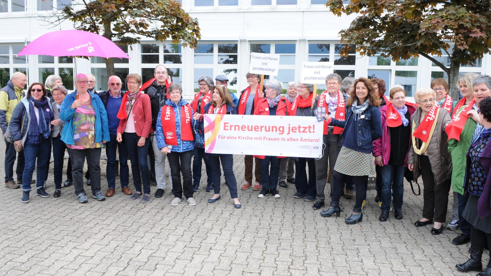 Auch im Bistum Aachen fordern die Frauen eine Erneuerung der Kirche und Gleichberechtigung, die auch den Zugang zu geweihten Ämtern beinhaltet.