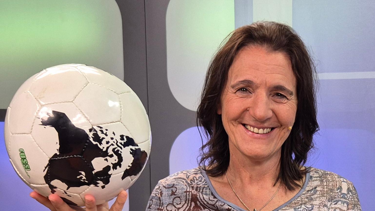 Seelsorgerin und Fußballexpertin: Schwester Bettina Maria Berens.
