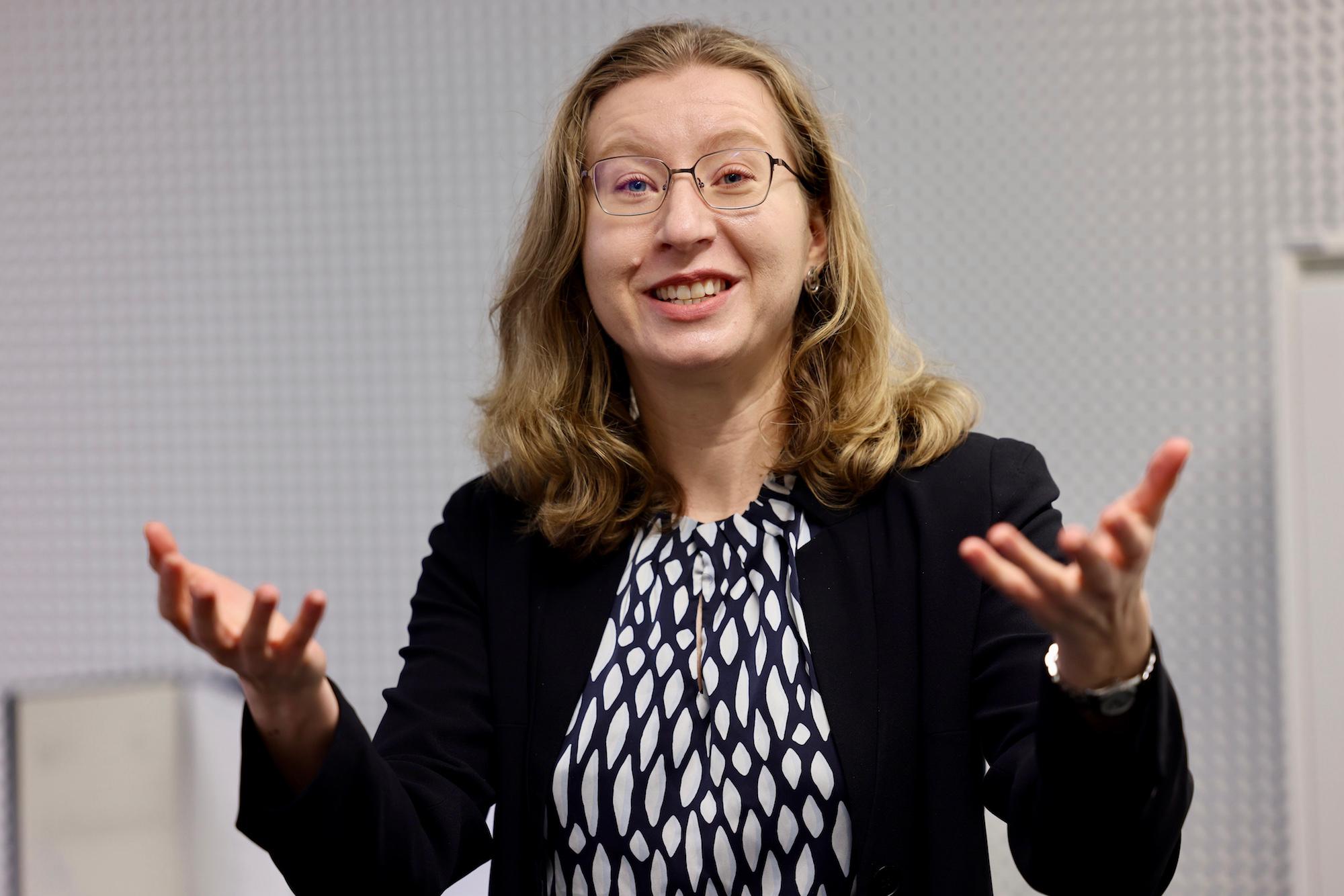 Wir haben einen sehr langen Weg hinter uns. Aber es liegt noch viel Weg vor uns', sagt die Universitätsprofessorin Dr.-Ing. Verena Nitsch von der RWTH.