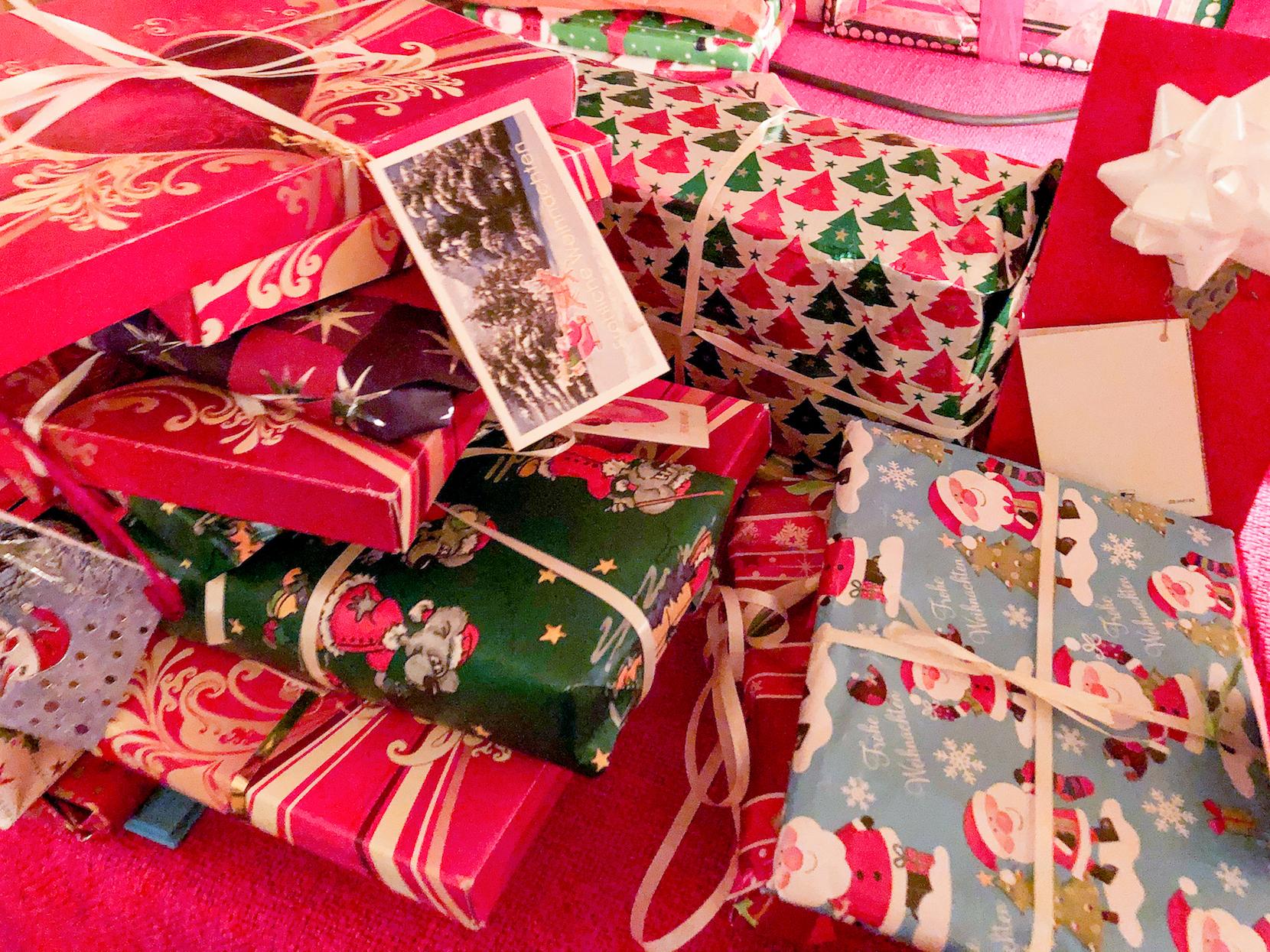 Geschenke bauen Beziehungen auf (c) Dorothée Schenk