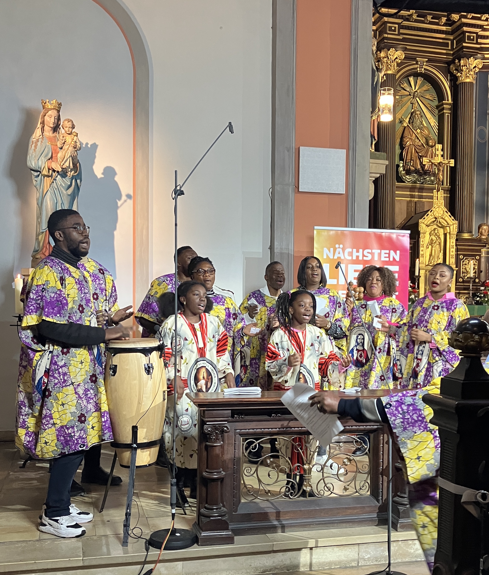 Kam auch beim Fernsehpublikum gut an: der Chor der afrikanischen Gemeinde aus St. Jakob.