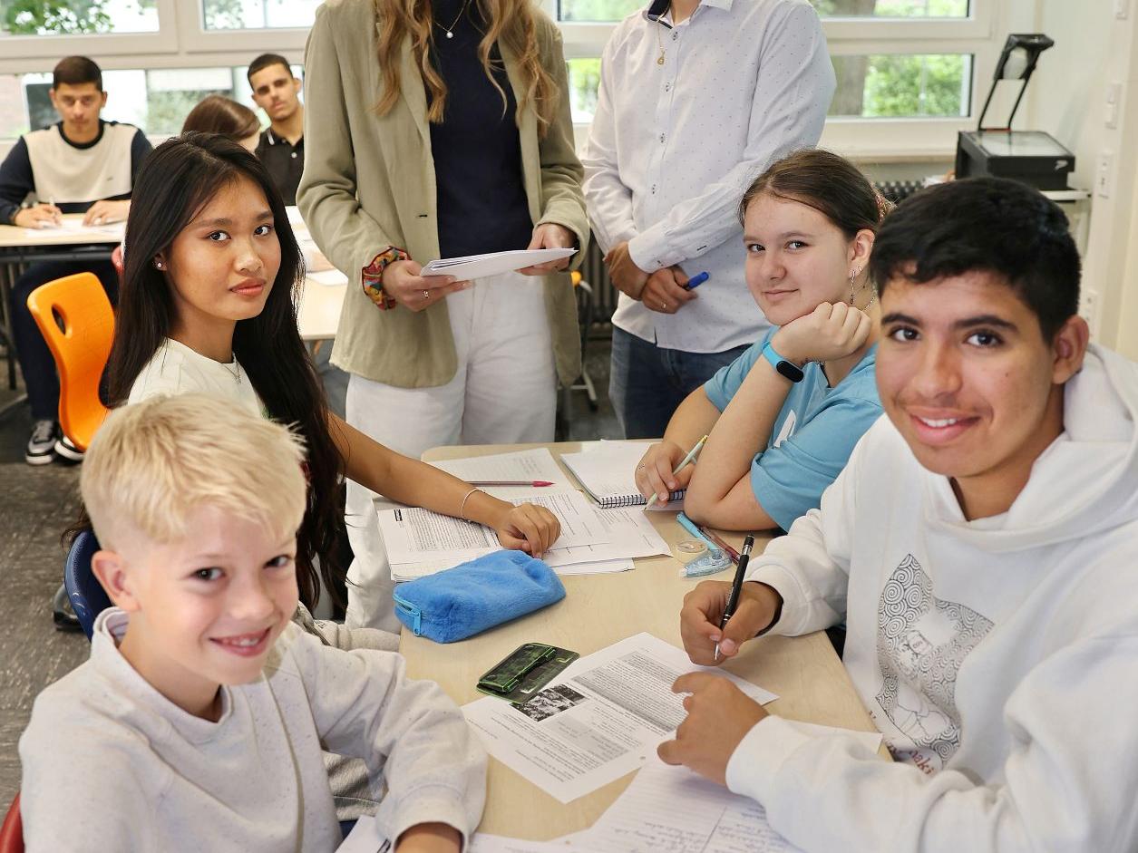 Das Lächeln  der Jugendlichen braucht keine Übersetzung