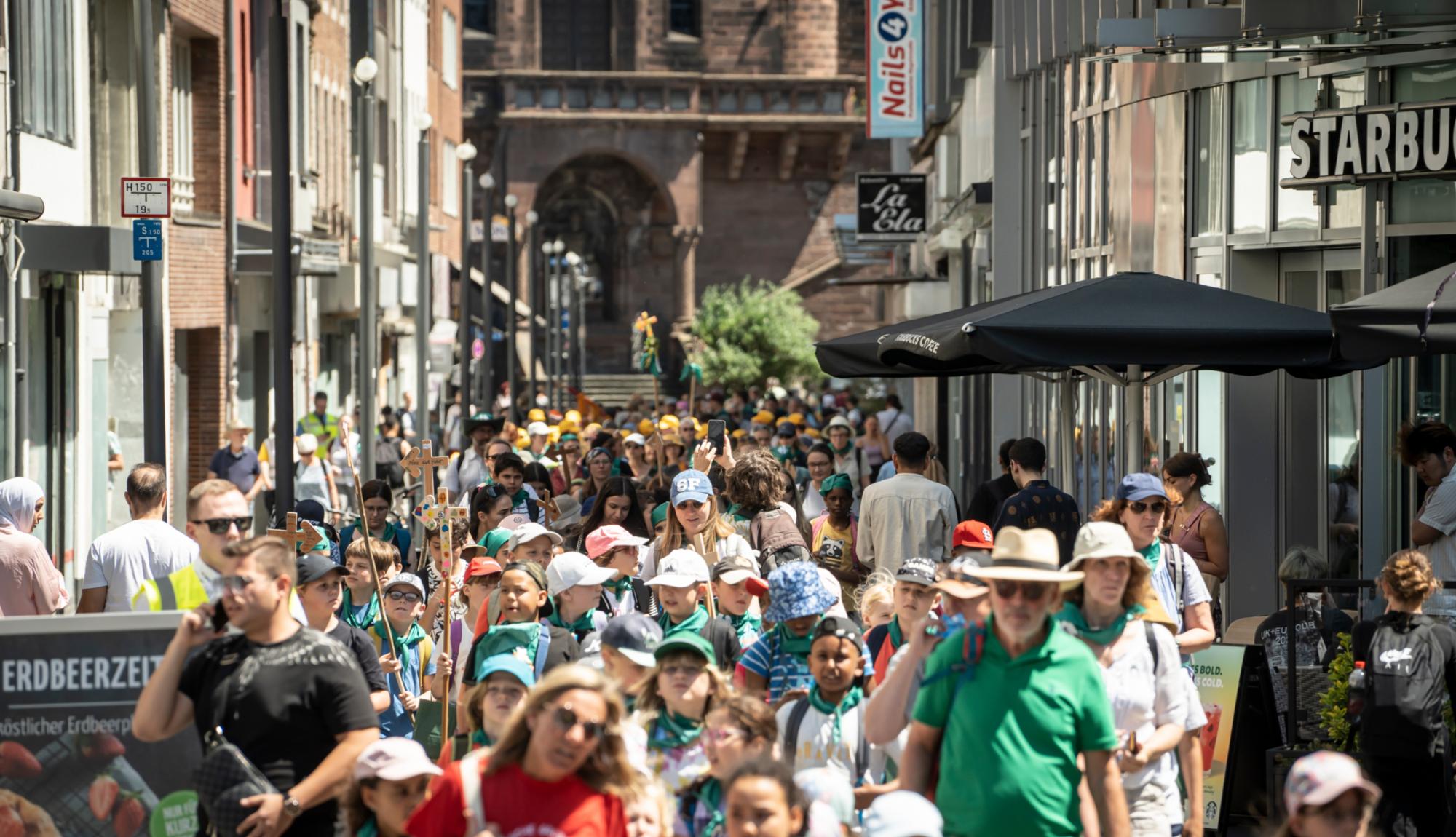 Auf dem Katschhof - Tag der Grundschulkinder, (14. Juni 2023, 15 Uhr) (c) Domkapitel Aachen/Christian van't Hoen