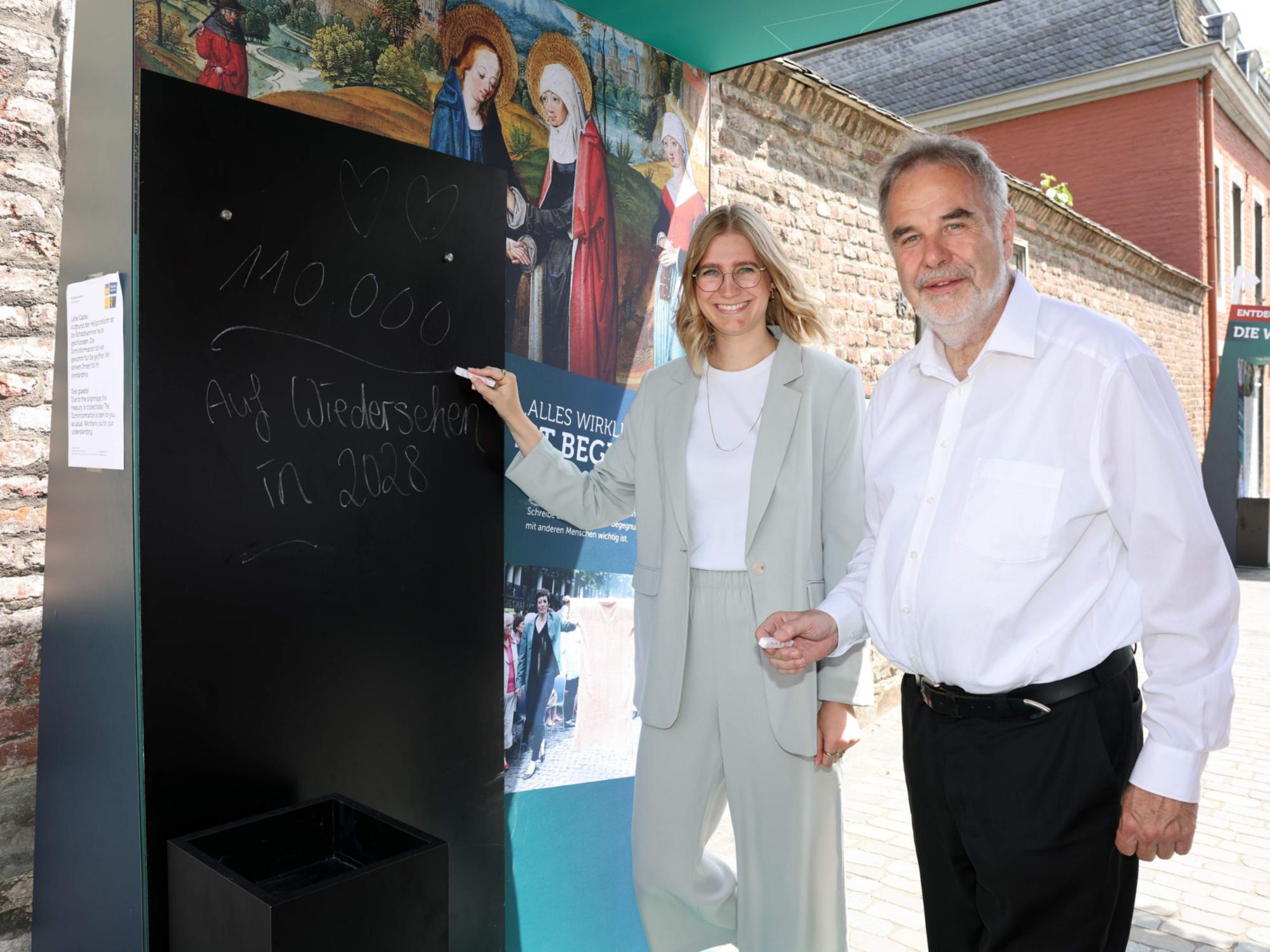 Mehr als 110.000 Menschen feiern Heiligtumsfahrt (c) Domkapitel Aachen - Andreas Steindl