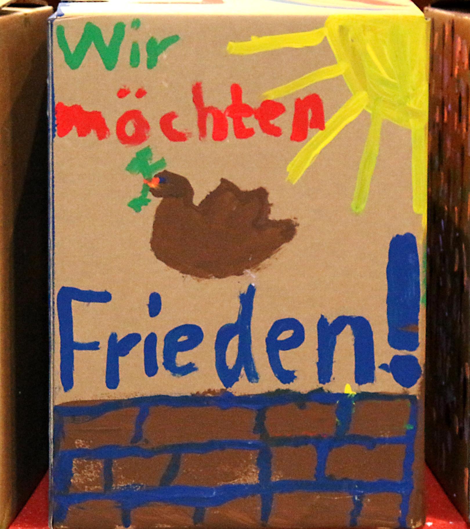 Kinderwunsch: Wir möchten Frieden (c) Bild: Peter Weidemann - In: Pfarrbriefservice.de
