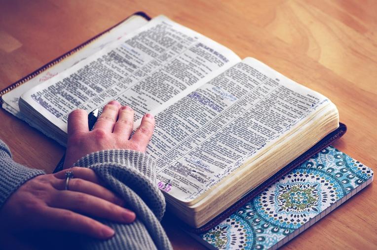 Bibel (c) Weggemeinschaft BBB