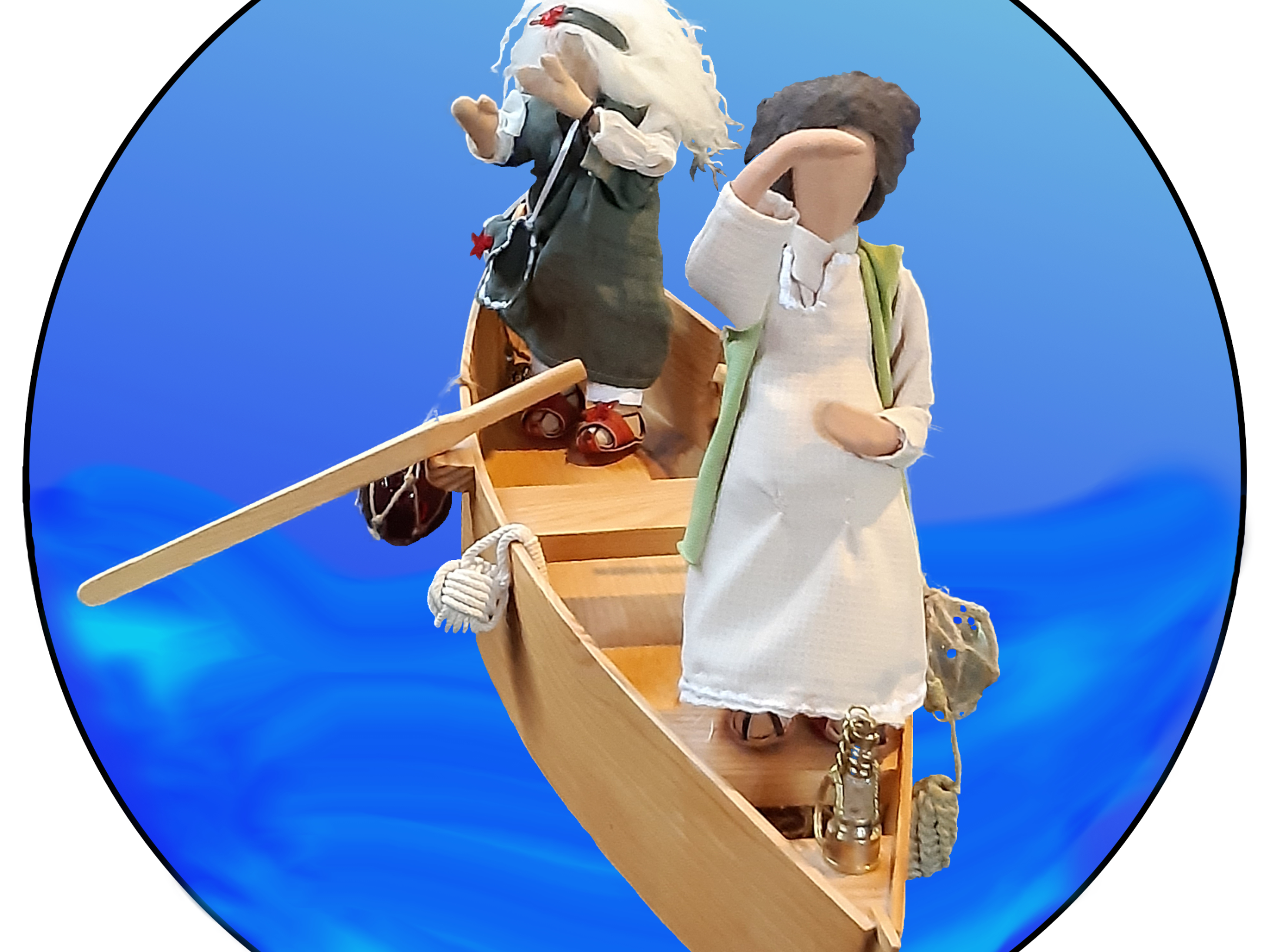 2 Erzählfiguren stehen in einem Boot auf blauem Untergrund