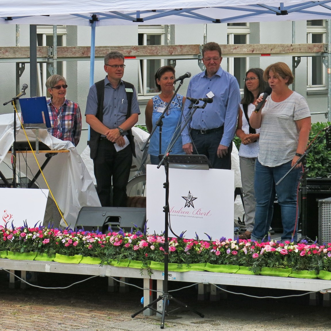 Pfarr- und Heimatfest 2018:   Begrüßung und Eröffnung durch Pfarrer Viertel und Steffi Mertens vom Gemeinderat St. Stephanus