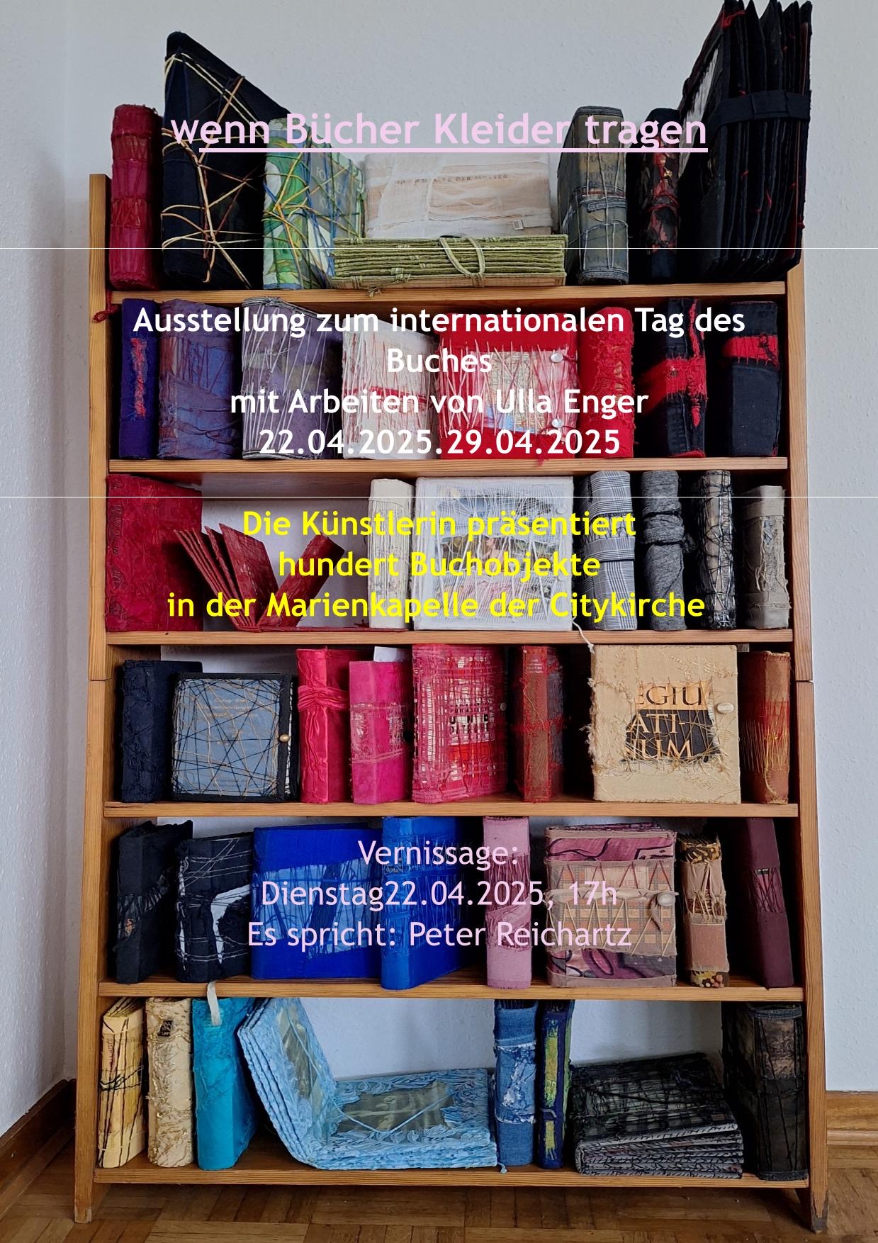 Wenn Bücher Kleider tragen-1 (c) Ulla Enger