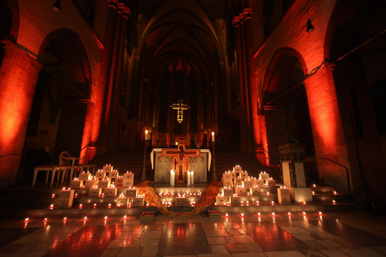 Taizé-Gebet in der Münster-Basilika (c) Andreas Jütten