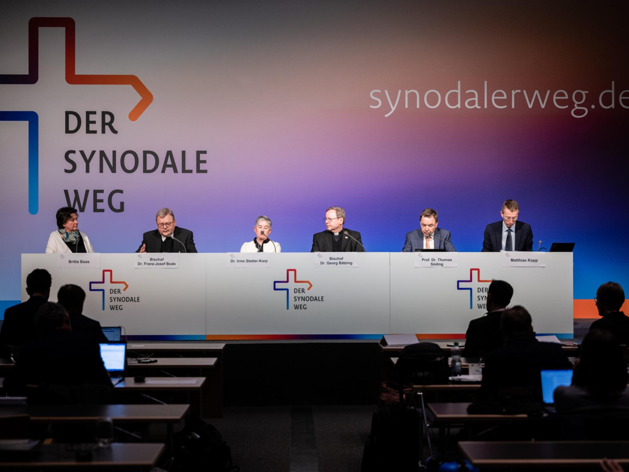Fünfte Synodalversammlung des Synodalen Weges: Podium bei der Abschluss-Pressekonferenz (11.03.2023) (c) Synodaler Weg / Maximilian von Lachner