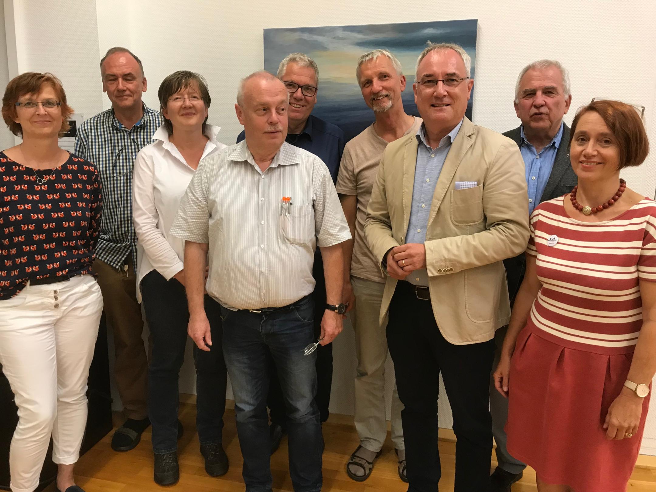 Der neue Katholikenratsvorstand im Bild, v.l.n.r.:
Lisa Trümper-Loogen, Georg Schmetz, Hildegard Koch, Edgar Jordans, Dieter Spoo, Wolfgang Naber, Holger Brantin, Hans-Georg Schornstein, Anita Zucketto-Debour
