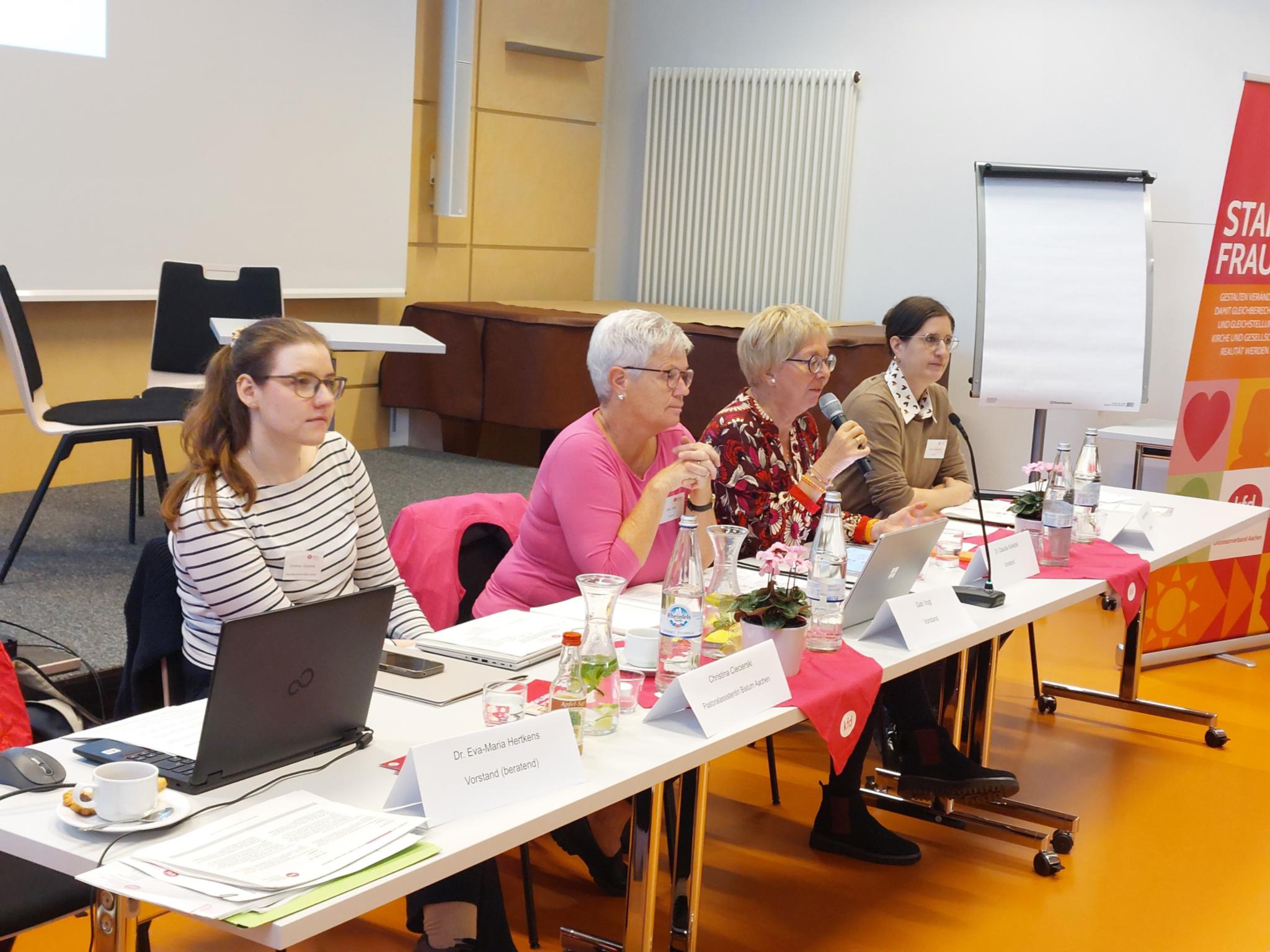 Der kfd Diözesanvorstand bei der Diözesanversammlung Oktober 2026